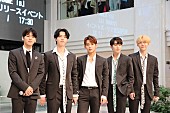 「MYNAME、新AL発売記念イベント“疑似恋愛”でバービーとにしおかすみこを魅了」1枚目/7