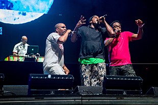 「【FYF Festライブ・レポート】衝撃の告白も……故ファイフ・ドーグの存在が感じられるATCQのLAラスト公演」