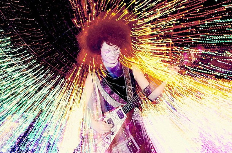 「新津由衣」3枚目/3