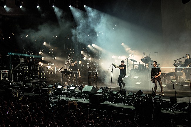 「【FYF Festライブ・レポート】ナイン・インチ・ネイルズ、視覚/感情に訴えかける圧巻のパフォーマンス」1枚目/11