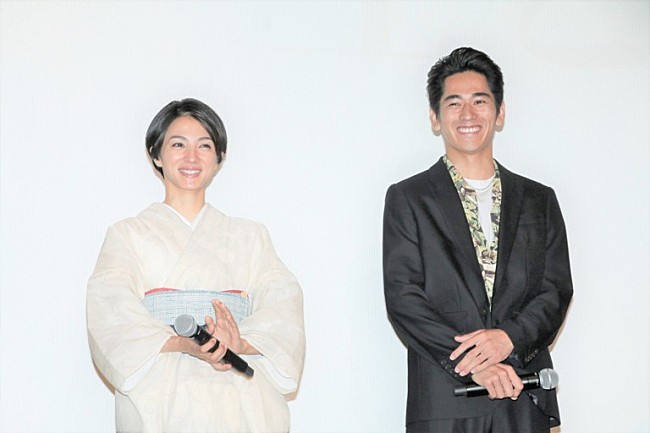 「満島ひかりと永山絢斗がツ－ショットで登場　満島、自身の役柄は「ピュアな愛を貫いた人」」1枚目/1