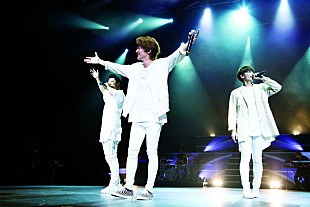 「Lead 15周年ライブ完走！ 歴代シングル曲を怒涛のノンストップ披露」