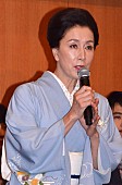 「高畑淳子、報道陣の口ふさいで息子裕太の質問回避　子育ての葛藤問われるも「お察しください」」1枚目/1