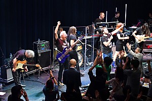 未着用 トレヴァー・ホーン TREVOR HORN 来日公演 Tシャツ x200_sub_image126676.jpg