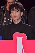 「佐藤健「２センチぐらい首が縮んだ」　綾野剛「佐藤健を追い込むのは楽しかった」」1枚目/1