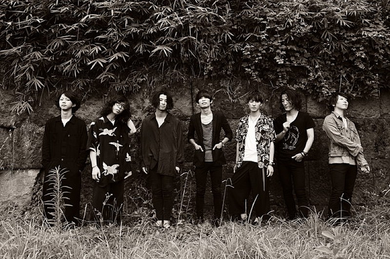 「ircle×SIX LOUNGE スプリット作よりSIX LOUNGE「STARSHIP」MV公開」1枚目/4