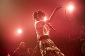 「家入レオ 「新たな自分と出会う」東名阪Zeppツアー開幕！ 邦楽曲カバーをライブ初披露も」1枚目/5
