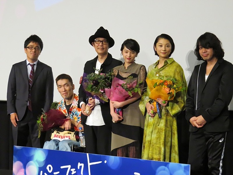 「リリ－・フランキ－「面白いバカ映画と言ってもらいたい」　『パ－フェクト・レボリュ－ション』完成披露」1枚目/1