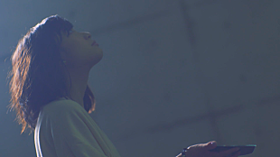 「ももクロ有安杏果 ソロAL『ココロノオト』よりリード曲「ヒカリの声」MV公開」