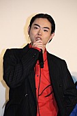 「菅田将暉、ヤン・イクチュンからの“愛の告白”に笑顔　「事務所を通じて皆さんに報告できれば」」1枚目/1