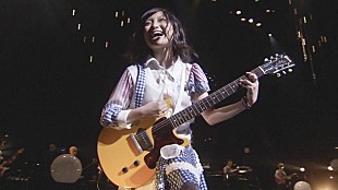 「ももクロ有安杏果 ソロデビュー曲「feel a heartbeat」ライブビデオ公開」