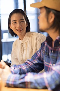 のん&堀込泰行が【レコードの日】のイメージキャラクターに | Daily