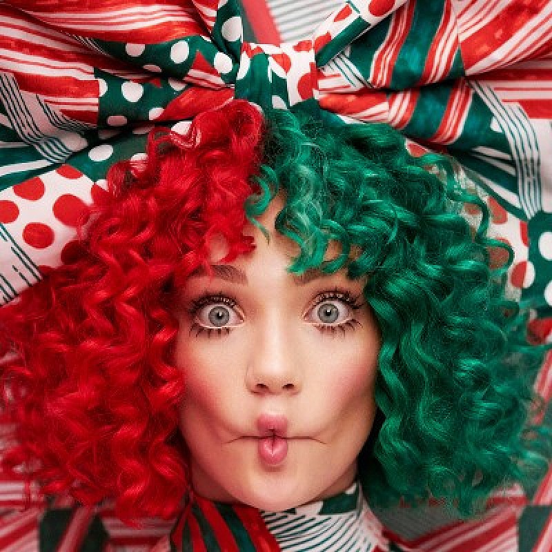 シーア、初のクリスマス・アルバムを11月にリリース