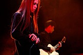 「ACID ANDROID 息を呑むほど美しいyukihiro（L&amp;#039;Arc～en～Ciel）によるライブ初日！ 新曲「roses」MVも」1枚目/6