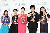 「岡田結実、橋本マナミらがネイルクイ－ンを受賞　殿堂入りのダレノガレ「消えないように頑張る」」1枚目/1