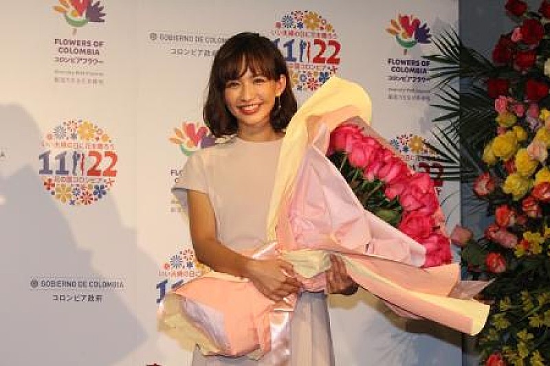 「優木まおみ、夫婦円満の秘訣を語る 「怒ったことはすぐに伝えずにメモ」」1枚目/1