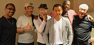 「カルロス・トシキ、ブラジルより再来日。時代を彩ったオメガトライブのナンバーを最新スタイルで届ける」