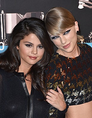 「セレーナ・ゴメス、親友テイラー・スウィフトにバースデー・メッセージ「あなたが生まれてくれて良かった」」