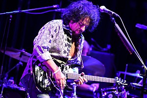 【限定値下げ！】【レア！スティーヴルカサー使用】The Distillery 限定値下げ！】【レア！スティーヴルカサー使用】The Distillery TOTO