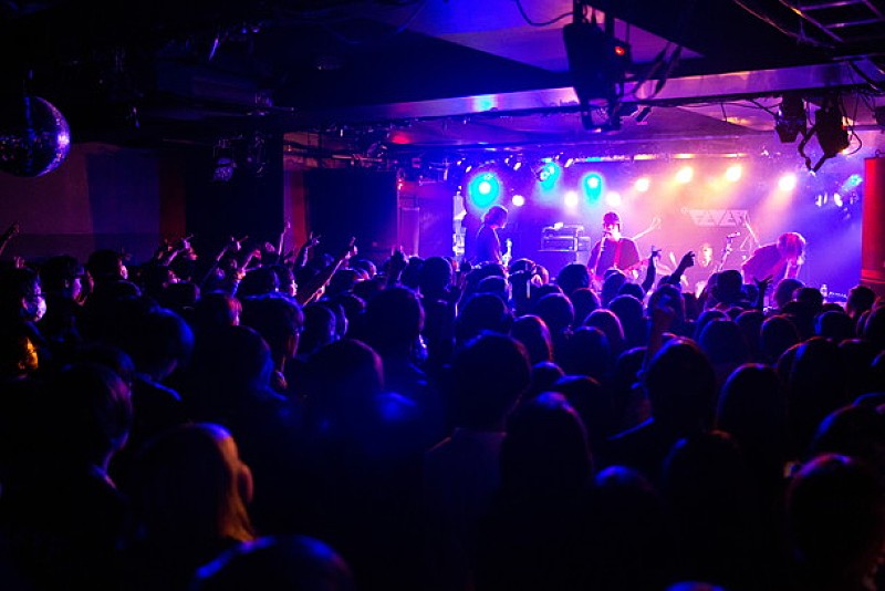 「ART-SCHOOL 2週連続ワンマン【volume1 ～BLACK～】光が存在しないとき、光がほとんど吸収されてしまうとき」1枚目/9