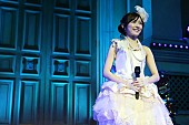 「渡辺麻友“背中にネジ付き衣装”でファンに『Best Regards!』伝える熱唱ライブ」1枚目/9