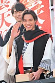 「福士蒼汰、足の小指を負傷も「大丈夫」　中山優馬、福士は「イケメンやし、“兄貴”って感じ」」1枚目/1