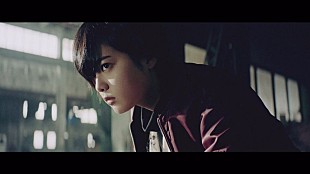 「欅坂46、新曲「ガラスを割れ！」MV公開　世界最速のカメラ機材で撮影」