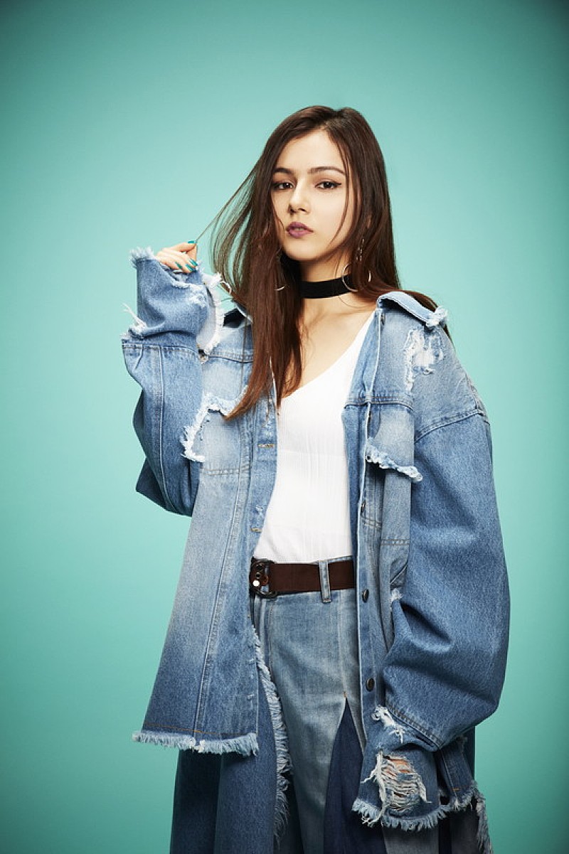 「セレイナ・アン 1stアルバム『Departures』アートワーク公開」1枚目/2