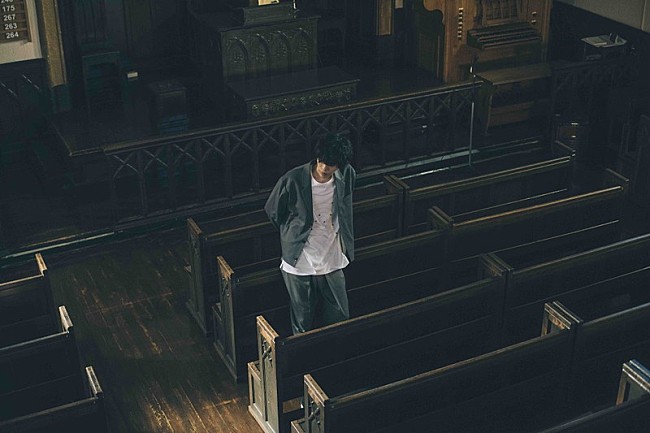 「米津玄師 新たなビジュアル公開！ ニューシングル『Lemon』カップリング曲も」1枚目/4