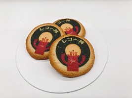 いきものがかり 「蒼い蒼いあのソーダ」など限定カフェSPドリンク公開