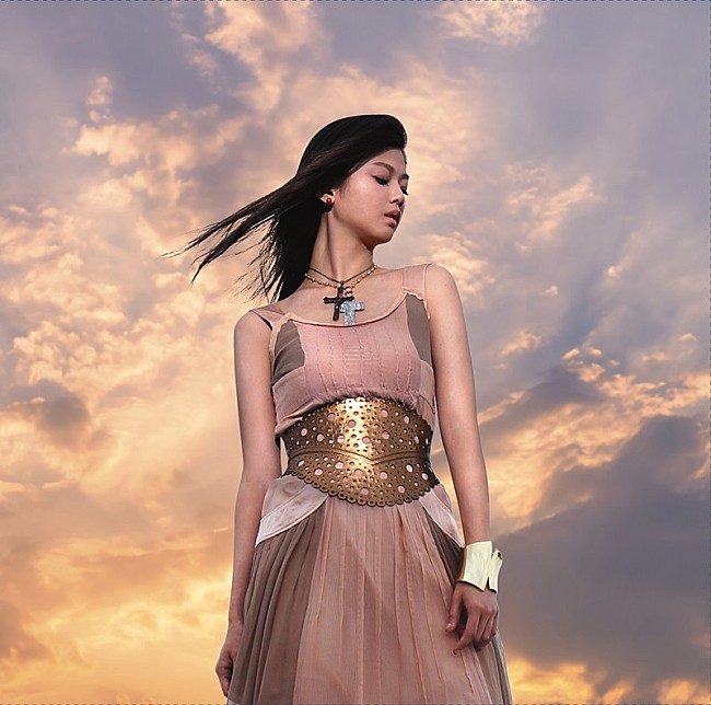 「Iris（アイリス） 「コードギアス」劇場版主題歌に続き、「ガンダムシリーズ」TVアニメ最新作ED主題歌を担当」1枚目/3