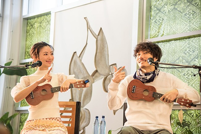 「moumoon “みんなの笑顔いっぱい”のFCバスツアー！ 浴衣でカラオケや、ファンのウクレレ演奏とYUKAの「Sunshine Girl」セッションも」1枚目/2