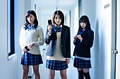 「海田朱音デビュー曲「砂時計」MV公開、映画『人狼ゲーム　インフェルノ』主題歌に決定」1枚目/2