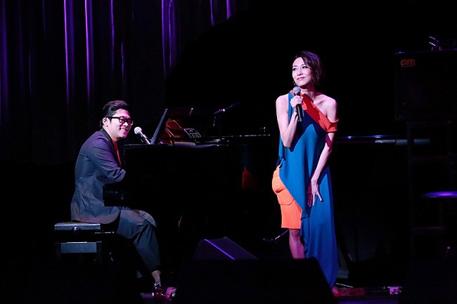 「一青窈、デビュー15周年記念ライブのレポートが到着」1枚目/11