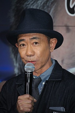 「木梨憲武、映画主演に「ジジイで良かった！」　現場で開店した「焼き鳥屋」も大繁盛…？」