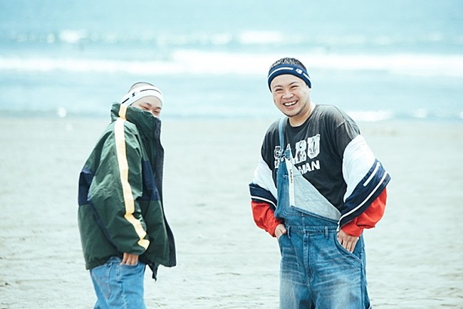 「サイプレス上野とロベルト吉野×SKY-HIのライブ映像公開！『グラゼニ』主題歌をアニメジャケで配信再リリース」1枚目/2