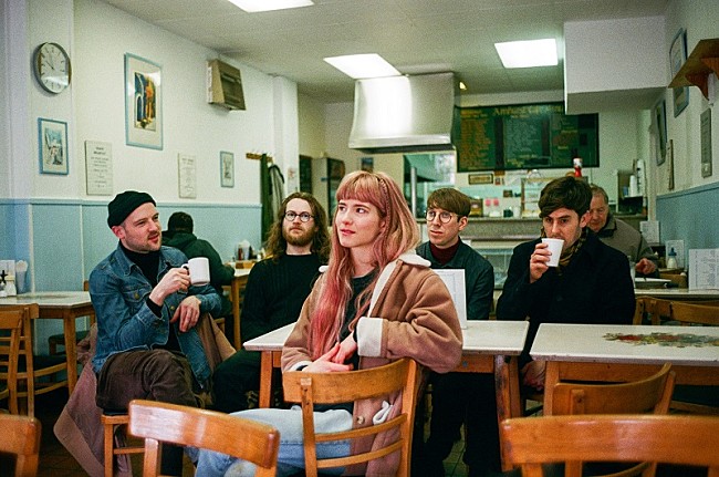 「ペインズのKIPも絶賛するUKバンド・Night Flowers、待望のファースト・アルバムが4月18日リリース」1枚目/3