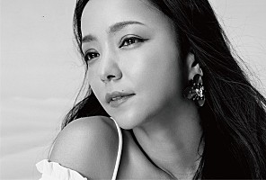 【新品訳あり】安室奈美恵 H&amp;M ガウン Sサイズ H&M、安室奈美恵さんとコラボ商品 日本・アジアで販売 - 日本経済新聞
