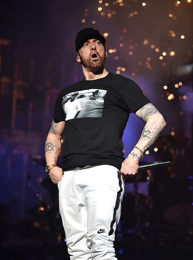 「【コーチェラ2018現地レポート】ドクター・ドレ/50セントら参加！　2パックのカヴァーも飛び出したエミネムのヘッドライン・ステージ」1枚目/36