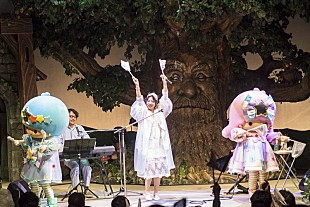 「分島花音×サンリオ 圧倒的カワイイ空間でキキララと旗振り「すごく幸せです！」 7月に10周年アニバーサリーライブ開催決定、新曲動画公開も」