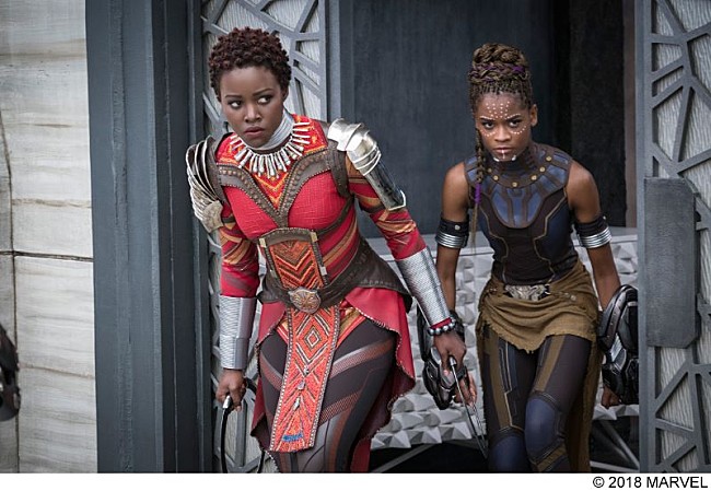 「『ブラックパンサー』ボーナス映像公開、国王ティ・チャラを支える美しい女性ヒーローをキャストが解説」1枚目/3