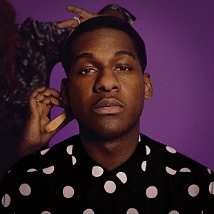 「リオン・ブリッジズ、ニューアルバムの日本盤が5/23に発売　ボーナス・トラック「ナオミ」収録も決定」