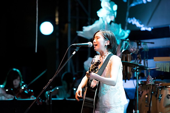 「＜ライブレポート＞湯木慧ワンマン・ライブ【水中花】スペシャル・バンドセット」1枚目/6