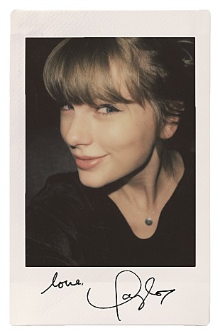 「テイラー・スウィフト×富士フイルム、“チェキ”シリーズのPRに起用＆日本ツアー開催決定」