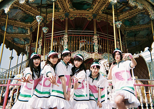 「私立恵比寿中学、サブスク解禁！話題のカバー「自由へ道連れ」も本日より配信スタート」1枚目/1