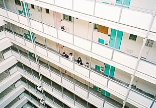 「Sentimental boys、新SGから「夜明けの夢」MV公開」