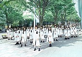「けやき坂46、1stアルバム『走り出す瞬間』収録内容を発表　新曲は18曲」1枚目/4