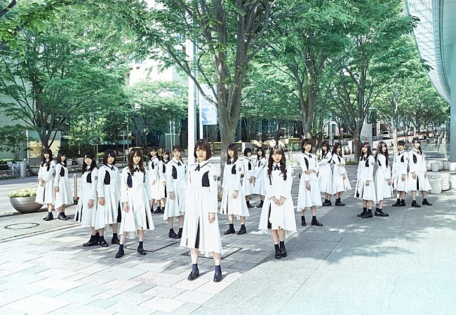 「けやき坂46、1stアルバム『走り出す瞬間』収録内容を発表　新曲は18曲」1枚目/4
