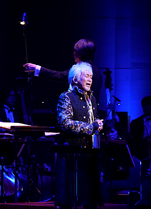 「玉置浩二、待望の新オーケストラ公演開幕！　“真夏の夢”モナコ少年合唱団との特別公演も決定」