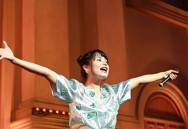 「足立佳奈、水野良樹（いきものがかり）提供の新曲リリースイベント開催」1枚目/4